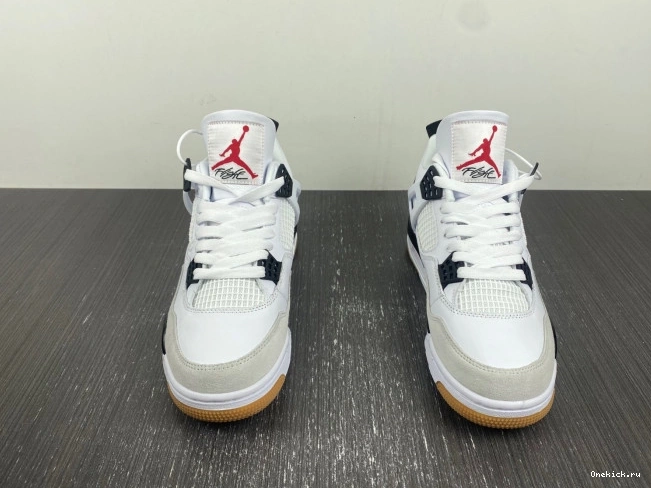 One Kick Retro Jordan SB 4 DR5415-100 0714